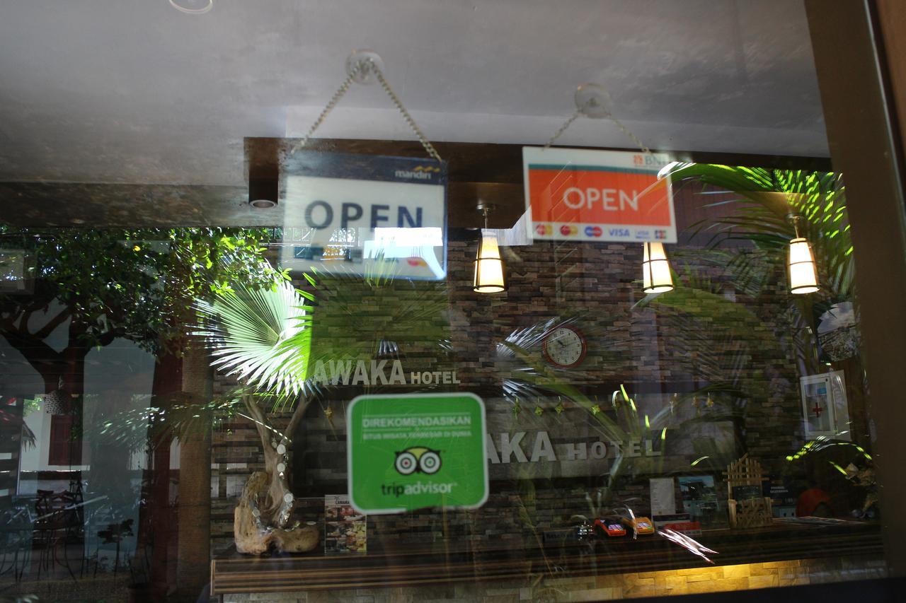 Lawaka Hotel Ampana Exterior photo